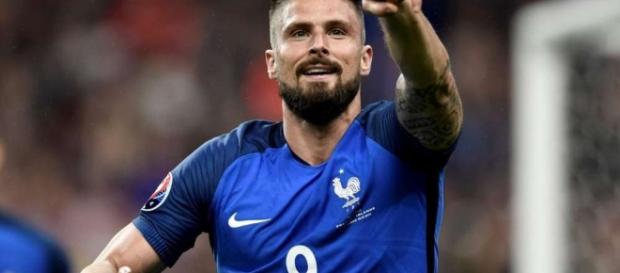 Olivier Giroud creuse son sillon chez les Bleus et talonne Karim Benzema au classement des buteurs. (sudouest.fr) Olivier Giroud creuse son sillon chez les Bleus et talonne Karim Benzema au classement des buteurs. (sudouest.fr)