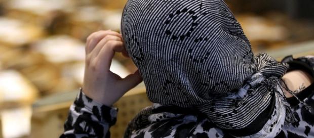Rathaus-Praktikantin wegen Kopftuch gekündigt - In deutscher Stadt ... - krone.at Rathaus-Praktikantin wegen Kopftuch gekündigt - In deutscher Stadt ... - krone.at