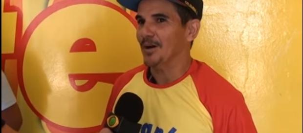 Vai gastar o prêmio na p****** Vai gastar o prêmio na p******