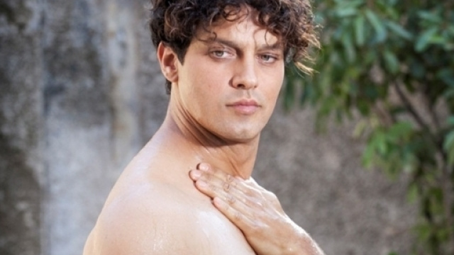 Gabriel Garko: «Io, nudo per Rodolfo Valentino» - VanityFair.it - vanityfair.it