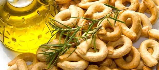 Taralli pugliesi: tra tradizione e bontà Taralli pugliesi: tra tradizione e bontà