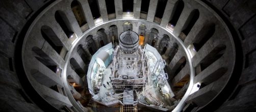 Jerusalem tomb of Jesus at risk of 'catastrophic' collapse - Photo: Blasting News Library - dailymail.co.uk