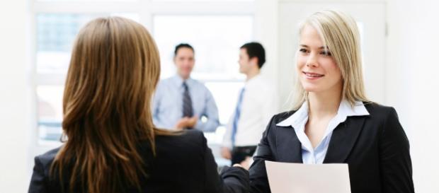 Algumas regras de comportamento e networking podem aumentar suas chances de conseguir a vaga almejada. (reprodução: web) Algumas regras de comportamento e networking podem aumentar suas chances de conseguir a vaga almejada. (reprodução: web)