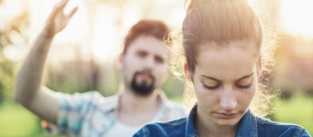 O relacionamento dá sinais que muitas vezes não queremos enxergar. Veja aqui. (Imagem: Getty Images) O relacionamento dá sinais que muitas vezes não queremos enxergar. Veja aqui. (Imagem: Getty Images)