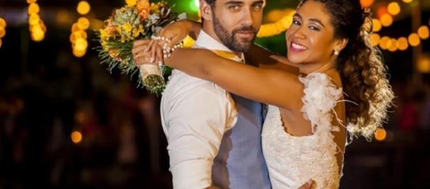 Rafael Sardão e Karen Motta no casamento. Foto: Hernani Barroca/Divulgação Rafael Sardão e Karen Motta no casamento. Foto: Hernani Barroca/Divulgação