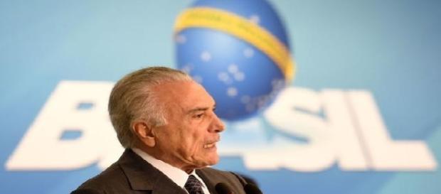 Temer e a 'destruição' política e econômica do Brasil Temer e a 'destruição' política e econômica do Brasil