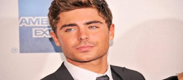 Zac Efron, além de lindo, é um cantor excelente Zac Efron, além de lindo, é um cantor excelente