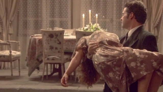 Il Segreto, anticipazioni: Emilia in balia di Cristobal