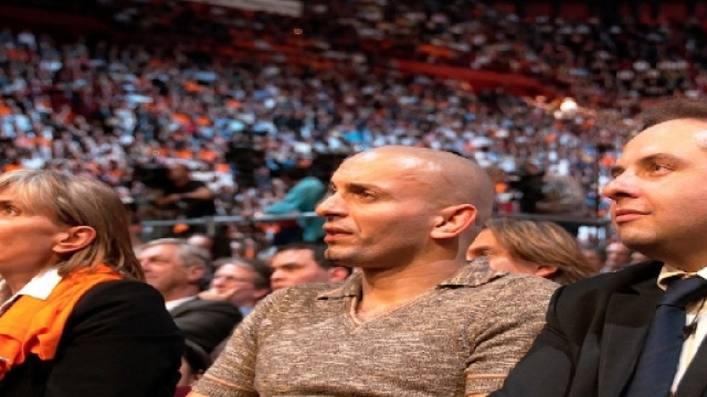 Le 18 avril 2007, Jean-Christophe Lagarde à un meeting de François Bayrou à Bercy