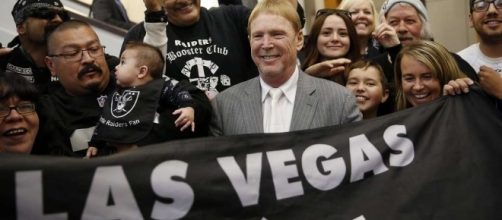 It's official: Raiders file paperwork to move to Las Vegas - SFGate - sfgate.com