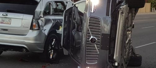 Uber suspends self-driving cars after Arizona crash - talevius.com