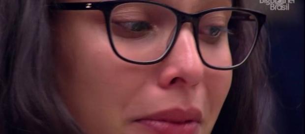 Emilly recebe apenas um estrela de Daniel. Emilly recebe apenas um estrela de Daniel.