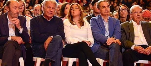 La "fila 1" de la presentación como aspirante a las primarias de Susana Díaz, este domingo en Madrid La "fila 1" de la presentación como aspirante a las primarias de Susana Díaz, este domingo en Madrid