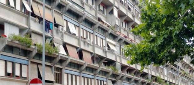 Una veduta di alcune case popolari Una veduta di alcune case popolari