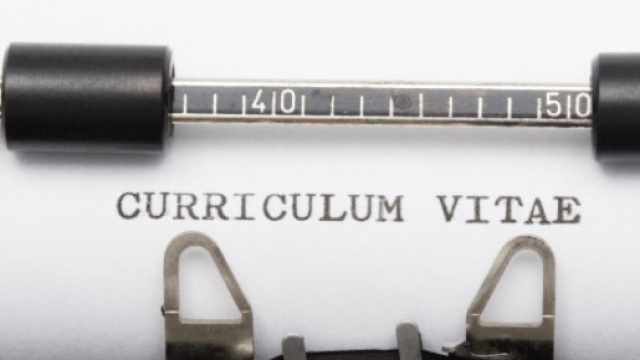 10 errori da non fare nel Curriculum vitae. Selfie e informazioni ... - huffingtonpost.it
