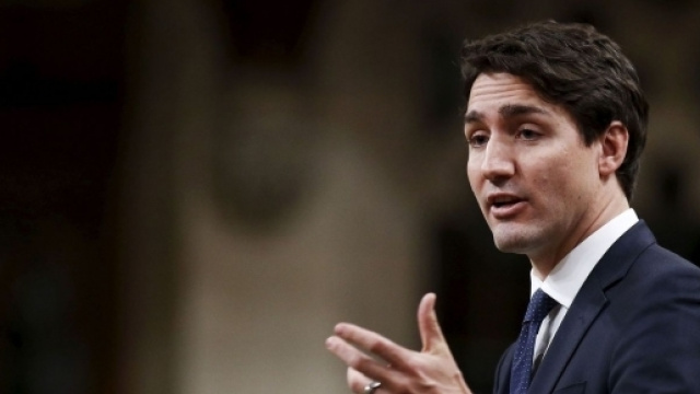 Le Premier ministre canadien Justin devant le parlement à Ottawa, Canada, le 7 décembre 2015. Reuters/Chris Wattie