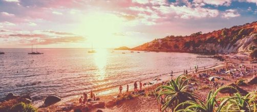 Ibiza Hen Weekend - Hen Dos, Nights & Ideas | Hen Heaven - henheaven.co.uk