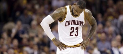 LeBron James and Cleveland Cavaliers are having a lot of problems this season - usatoday.com