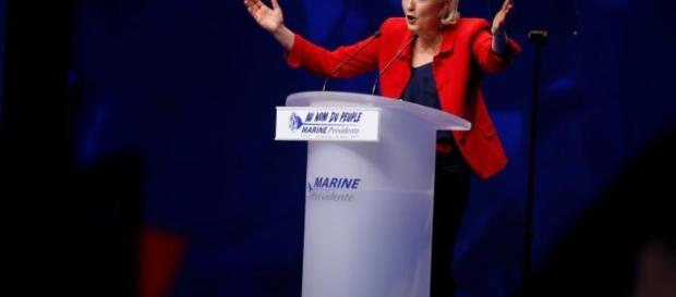 A líder da Frente Nacional (FN) disse que os franceses não querem mais a União Europeia A líder da Frente Nacional (FN) disse que os franceses não querem mais a União Europeia