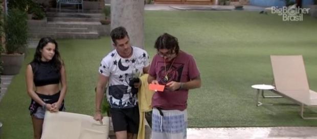 BBB17: Ilmar se irrita com Emilly BBB17: Ilmar se irrita com Emilly