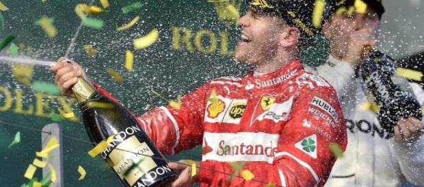 Ferrari volvió al triunfo de la mano de Sebastian Vettel Ferrari volvió al triunfo de la mano de Sebastian Vettel