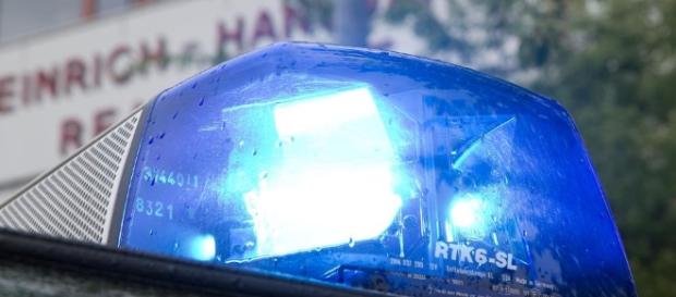 Hanauer Schlossplatz - Polizei hält 150 Männer von Schlägerei ab ... - bild.de Hanauer Schlossplatz - Polizei hält 150 Männer von Schlägerei ab ... - bild.de