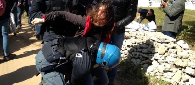 Il Salento come la Val Susa: così i No Tap combattono contro il ... - today.it Il Salento come la Val Susa: così i No Tap combattono contro il ... - today.it