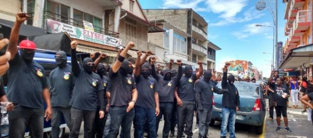 Les grèves secouent la Guyane (lekotidien.fr - lekotidien.fr) Les grèves secouent la Guyane (lekotidien.fr - lekotidien.fr)