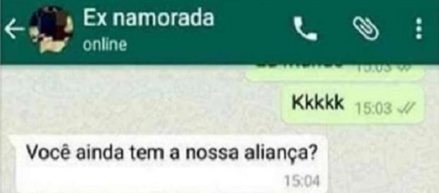 Menina não esperava receber essa resposta humilhante de seu ex-namorado Menina não esperava receber essa resposta humilhante de seu ex-namorado