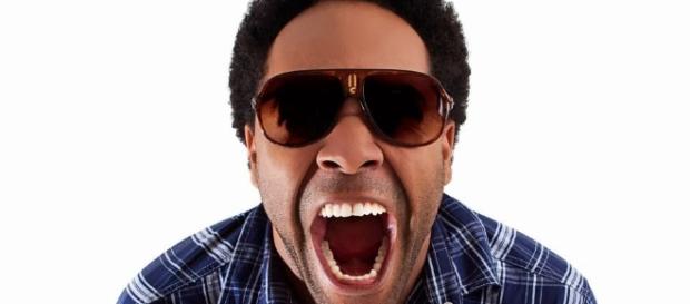Música de Thalles Roberto é considerada herética Música de Thalles Roberto é considerada herética