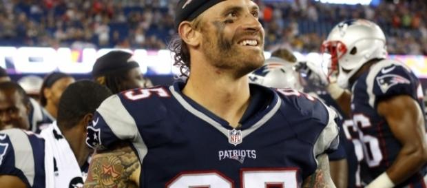 Patriots' Chris Long says he supports his peers' 'right to protest ... - usatoday.com Patriots' Chris Long says he supports his peers' 'right to protest ... - usatoday.com