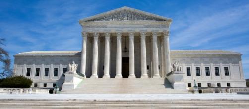 All 8 Supreme Court Justices Stand in Solidarity Against Trump ... - snopes