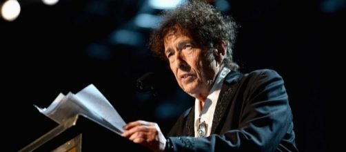 Bob Dylan ritirerà il Premio Nobel: tormentone finito?