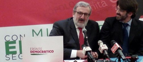 Michele Emiliano presenta l'associazione Fronte Democratico (Foto esclusiva BN)