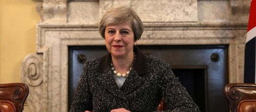 Brexit, Theresa May richiede formalmente l'art 50 dei trattati di Lisbona