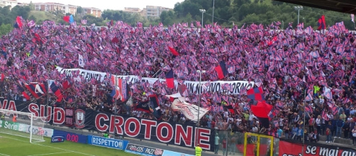 I tifosi del Crotone grandi protagonisti in Serie A