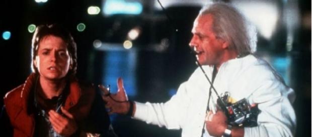 Christopher Lloyd contracenando com Michael J. Fox Christopher Lloyd contracenando com Michael J. Fox