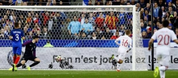 Gol de Gerard Deulodeu otorgado por el VAR Gol de Gerard Deulodeu otorgado por el VAR