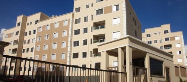 Mirandela: bebé fica gravemente ferido após queda do terceiro andar Mirandela: bebé fica gravemente ferido após queda do terceiro andar