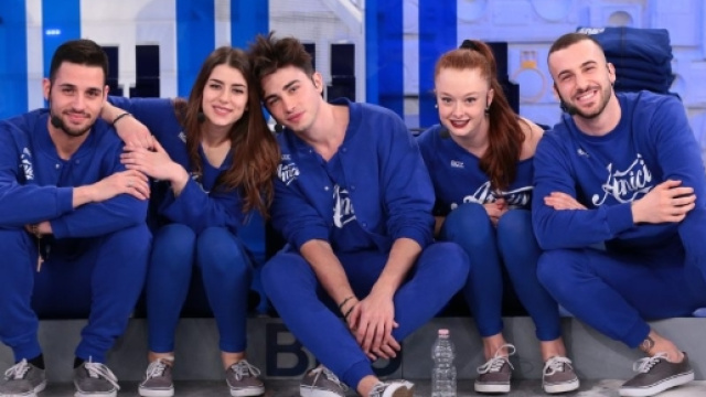 Amici 16 serale anticipazioni: squadre formate, ecco chi sono i 12 ... - laprovincianotizie.com