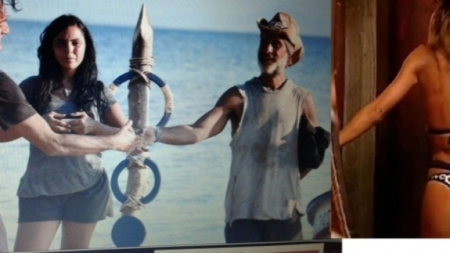 Giulio Base stringe la mano a Raz, a destra Malena la pugliese