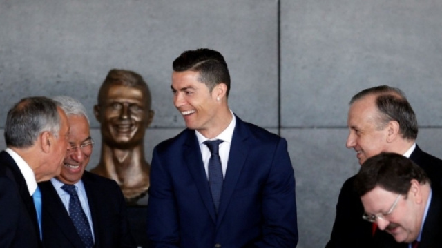 Madère : Cristiano Ronaldo inaugure un aéroport à son nom