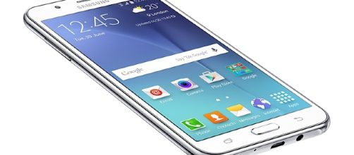 Be prepared to fight with Android Nougat in Galaxy J7 (2017) - samsung.com