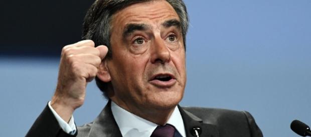 Fillon s'entête comme un gamin capricieux - rtl.fr Fillon s'entête comme un gamin capricieux - rtl.fr