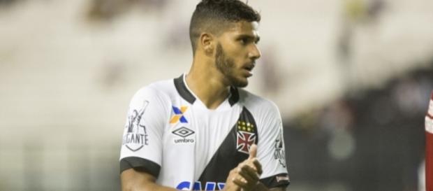 Henrique vem agradando treinador Cristovão Borges (Vasco.com.br) Henrique vem agradando treinador Cristovão Borges (Vasco.com.br)