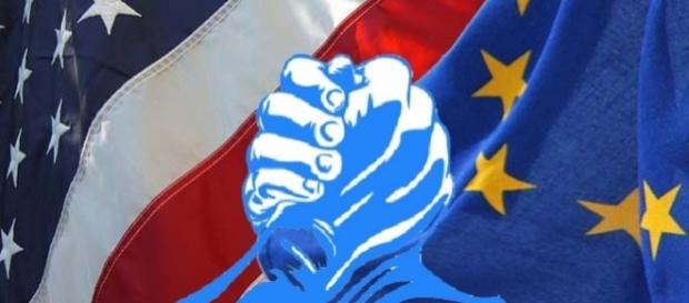 În urma disputelor dintre Uniunea Europeană și Statele Unite, cetățenii României ar putea beneficia de vize pentru America În urma disputelor dintre Uniunea Europeană și Statele Unite, cetățenii României ar putea beneficia de vize pentru America