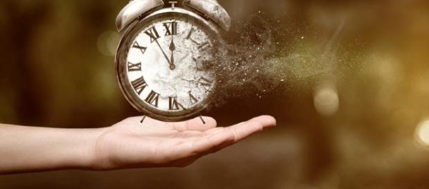 O percepção do tempo se modifica à medida que envelhecemos O percepção do tempo se modifica à medida que envelhecemos