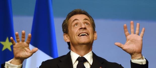 Ouah ! Il y en a, ils ne savent même pas qu'ils vont redevenir Président ! Ouah ! Il y en a, ils ne savent même pas qu'ils vont redevenir Président !