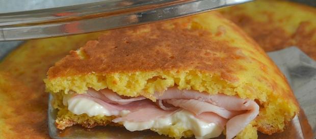 Torta salata di patate e prosciutto cotto - giallozafferano.it Torta salata di patate e prosciutto cotto - giallozafferano.it