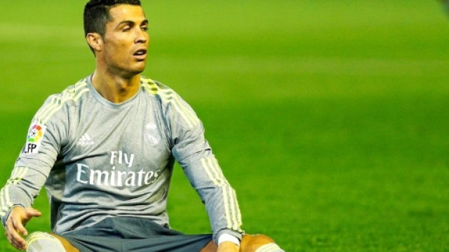 Real : Désespéré, Cristiano Ronaldo réclame l'aide du Barça ... - senepeople.com